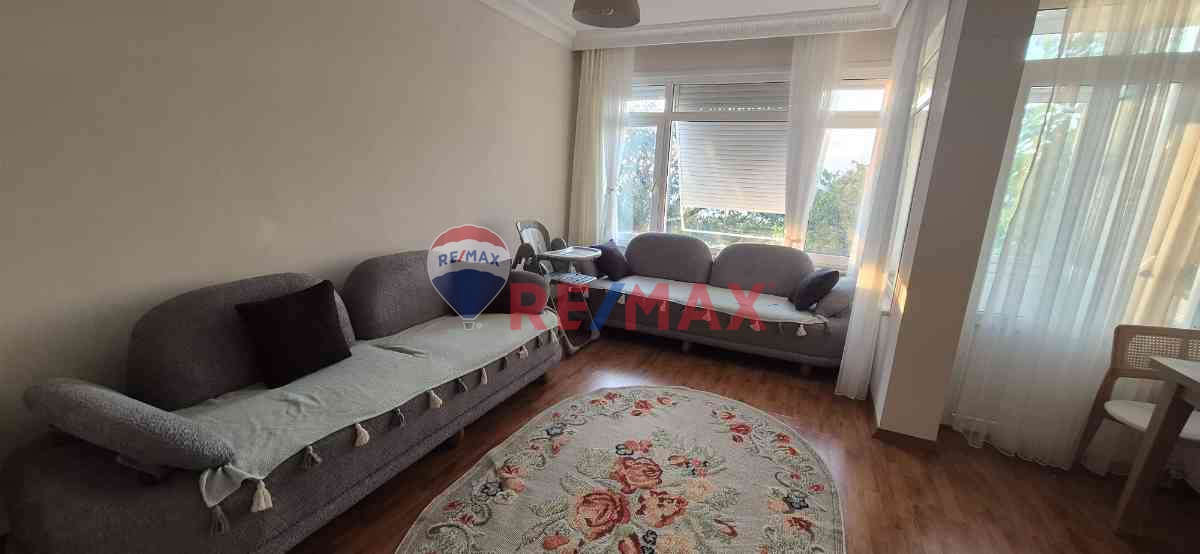 ÜSKÜDAR SULTANTEPE’DE KORU VE BOĞAZ MANZARALI 2+1 SATILIK DAIRE