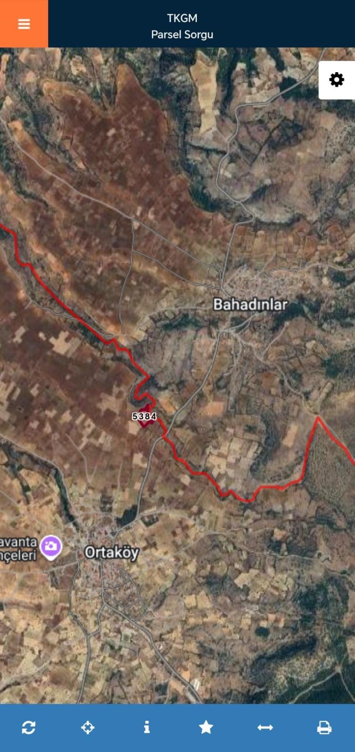 REMAX MODEL'DEN ÇAL ORTAKÖY'DE 9572M² TARLA