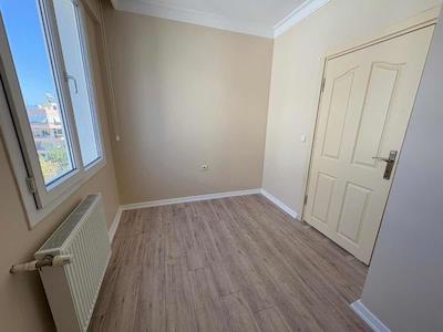 BALÇOVA TELEFERİH MAH'DE SİTE İÇERSİNDE İÇİ YENİLENMİŞ KİRALIK 3+1 DUBLEKS DAİRE