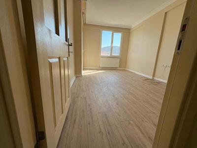 BALÇOVA TELEFERİH MAH'DE SİTE İÇERSİNDE İÇİ YENİLENMİŞ KİRALIK 3+1 DUBLEKS DAİRE