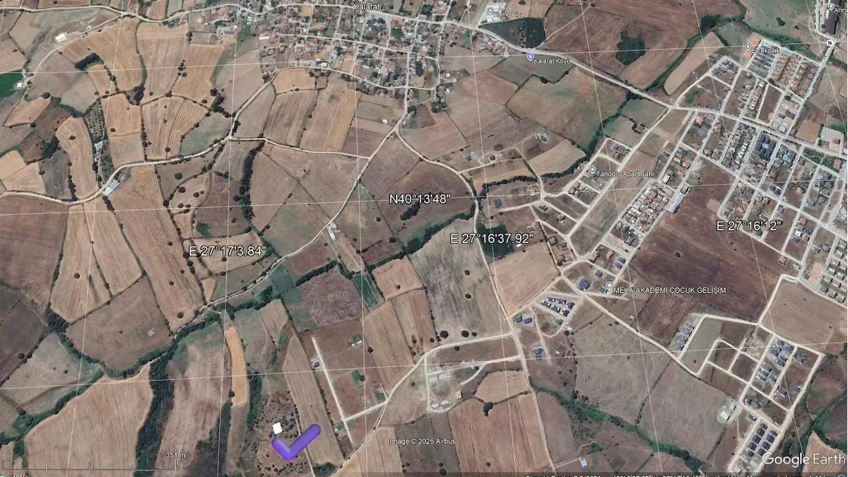 GELECEĞIN ADRESI: BIGA-ŞIRINTEPEDE 300 M² ARSA