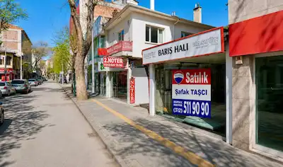 POLATLI ANKARA CADDESINDE KÖŞE KONUMLU SATILIK TICARI BINA