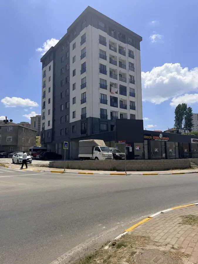 PENDİK AHMET YESEVIDE CADDE ÜZERİ KİRALIK DÜKKAN