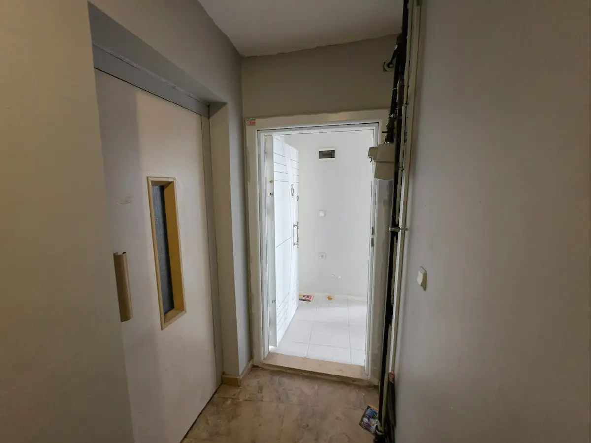 FATİH MAHALLESİ DEVLET HASTANESİ ARKASINDA BOŞ SATILIK 2+1 DAİRE 3