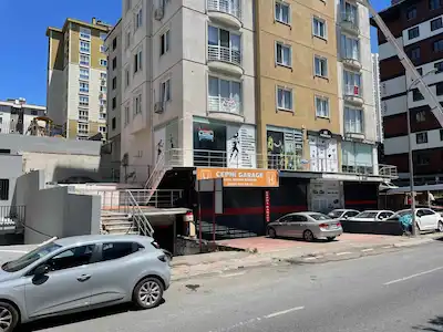 ŞERİFALİ HATBOYU CADDESİ NDE 10 M CEPHELİ, 100 M2  KİRALIK DÜKKAN