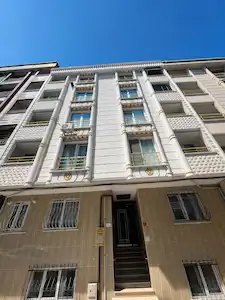 ESENYURT İNCİRTEPE MAHALLESİ’NDE SATILIK 2+1 YÜKSEK KİRA GETİRİLİ