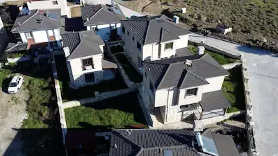 REMAX YELKEN'DEN SIĞACIK'TA SATILIK MÜSTAKİL TAŞ VİLLA