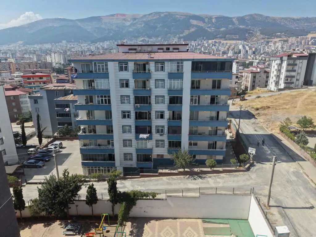 RE/MAX EDE GAYRİMENKUL’DEN

YUNUS EMRE MAHALLESİ’NDE 3+1 (4 ODA KULLANIMLI) FERAH KÖŞEBAŞI DAİRE!