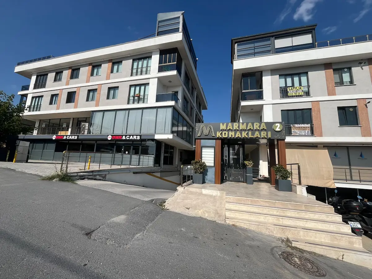 KAVAKLI MARMARA KONAKLARI 2DE BAHÇE KULLANIMLI 85 M² SATILIK DAIRE