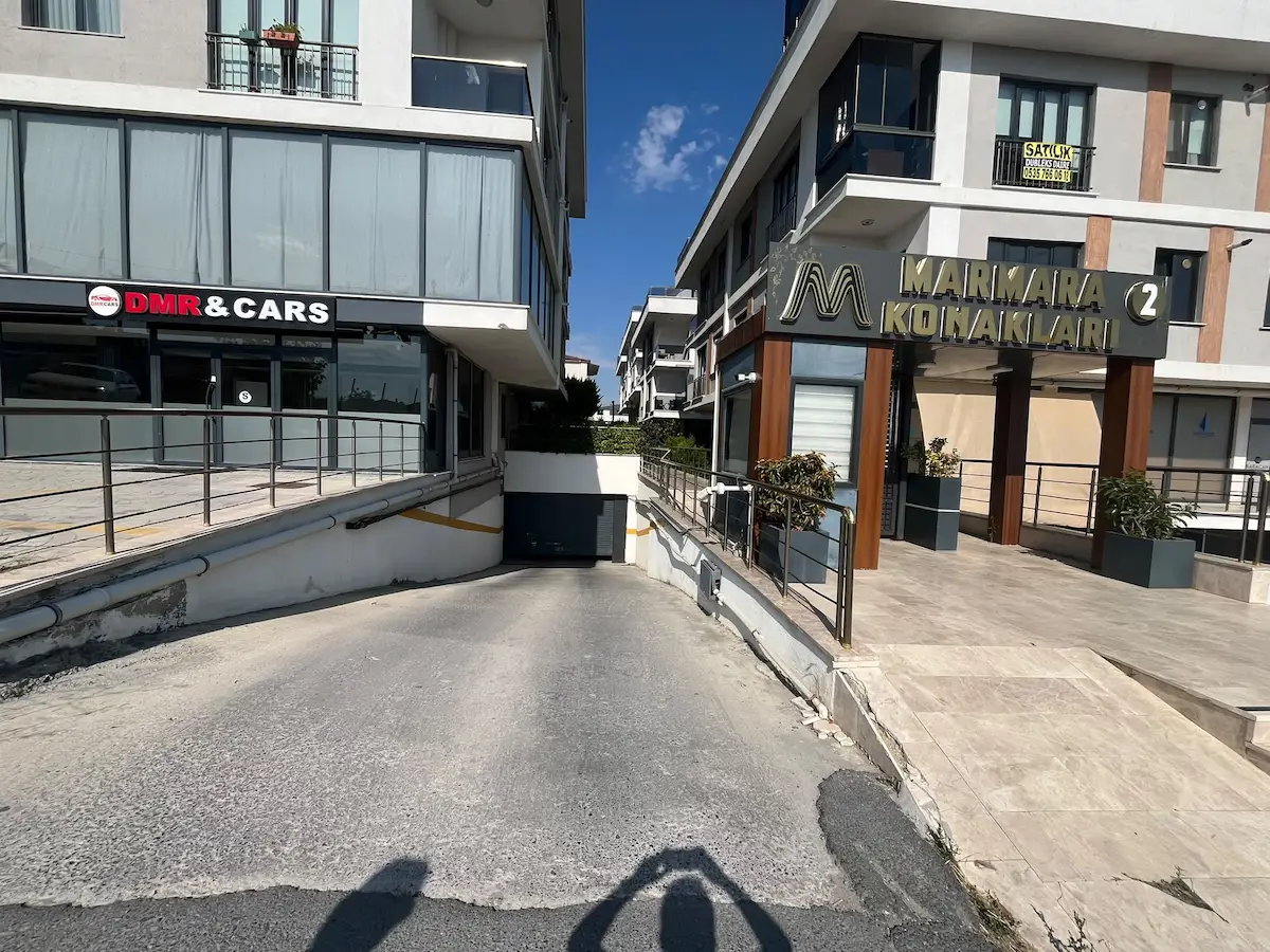 KAVAKLI MARMARA KONAKLARI 2DE BAHÇE KULLANIMLI 85 M² SATILIK DAIRE 2