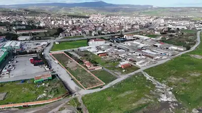SUSURLUK SULTANIYEDE MÜSTAKIL TAPULU SANAYI IMARLI ARSA