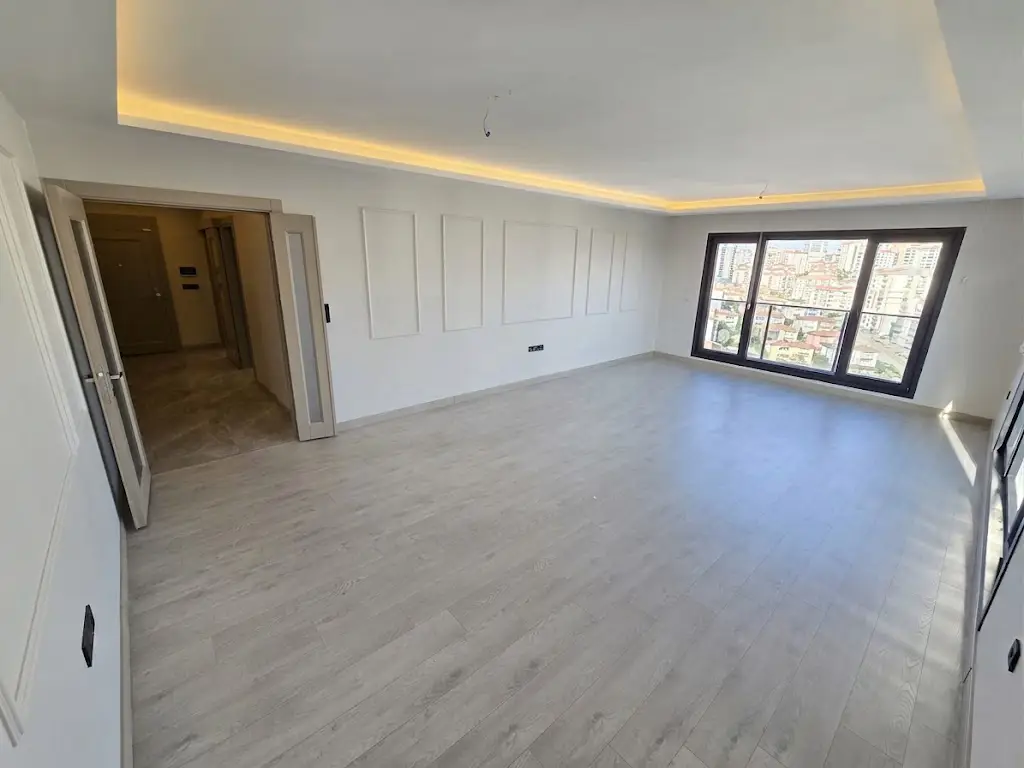 BATIKENT'TE LÜKS 4+1 AKILLI EV, HAMAMLI, 180M²