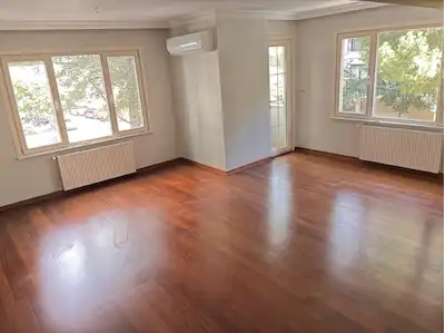 KOZYATAĞI MAH. MİNİBÜS CAD. SUADİYE NİN HEMEN ÜZERİNDE KOMPLE TADİLATLI 3+1 SATILIK DAİRE