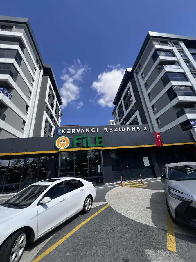 REMAX LAND KERVANCI REZİDANS 2 1+1 KİRALIK DAİRE
