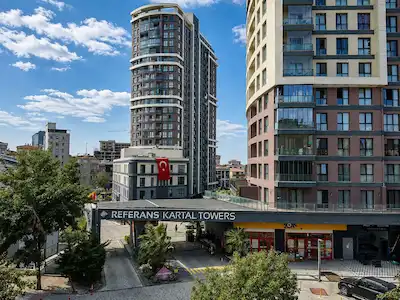 REFERANS KARTAL'DA 8.KATTA HAVUZ & PEYZAJ MANZARALI 60 M² 1+1