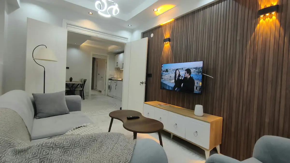 FESLEĞEN'DE SATILIK EŞYALI 2+1 APART