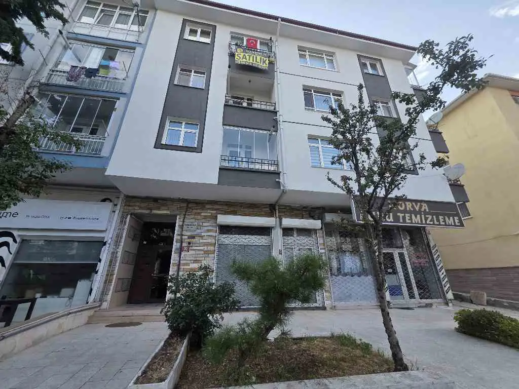 ANKARA ÇANKAYA’DA GİRİŞ KAT 3+1 | 95 M² NET | BALKONLU | KREDİYE UYGUN