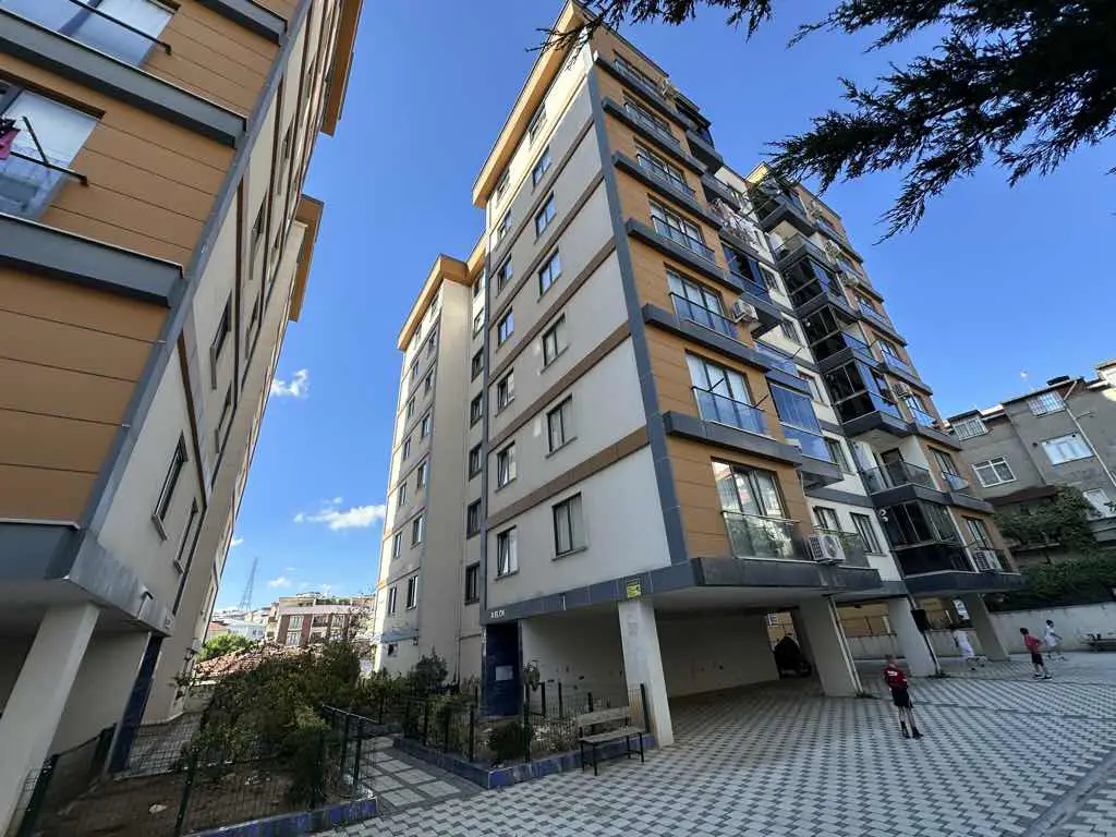 PENDİK’TE SİTE İÇİNDE 3+1 | 120 M² BRÜT | 2 BANYO | BALKON | KREDİYE UYGUN