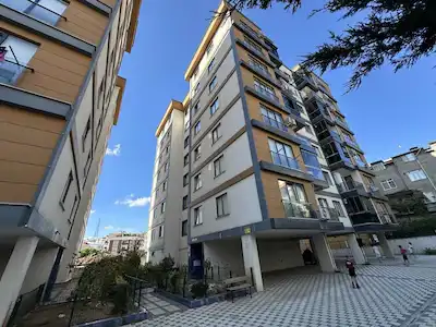 PENDİK’TE SİTE İÇİNDE 3+1 | 120 M² BRÜT | 2 BANYO | BALKON | KREDİYE UYGUN