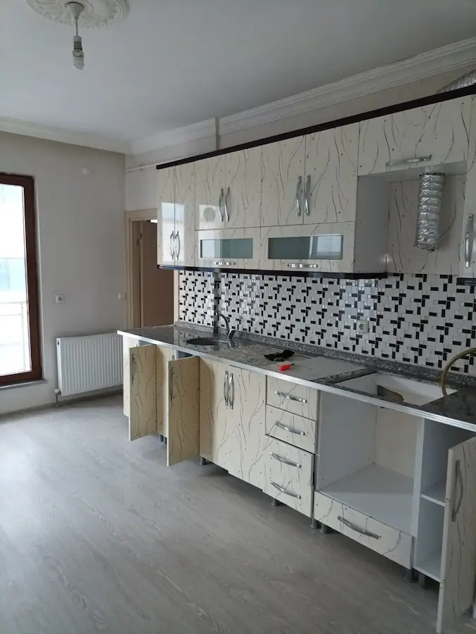 SİVAS MERKEZ GÜLTEPE’DE  3+1  BALKONLU  KİRALIK DAİRE