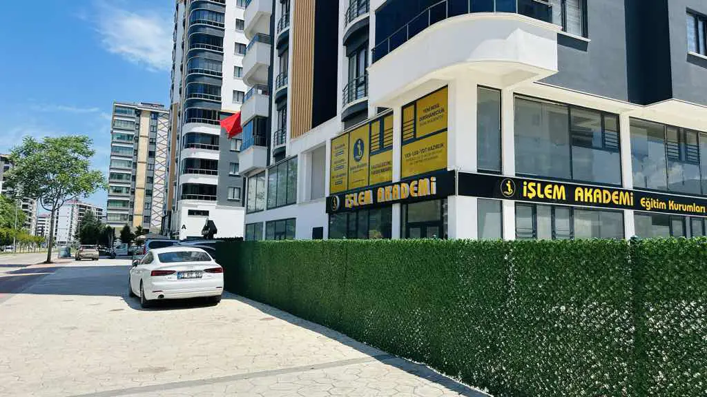 RE/MAX RABİA SARAÇTAN KAZANDIRAN TİCARİ YATIRIM FIRSATI