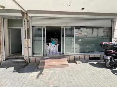 BAĞCILAR 15 TEMMUZ MAHALLESİ'NDE DEPOLU, GENİŞ KULLANIMLI DÜKKAN