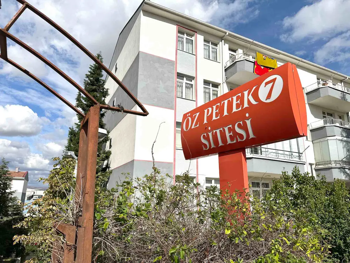BATIKENT ÖZPETEK 7 SİTESİ’NDE KİRALIK 3+1 DAİRE