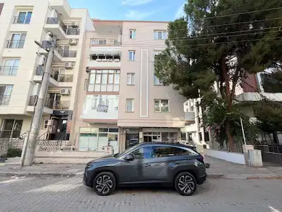 KARŞIYAKA BAHÇELIEVLER KIRALIK TADILATLI 3+1 DAIRE