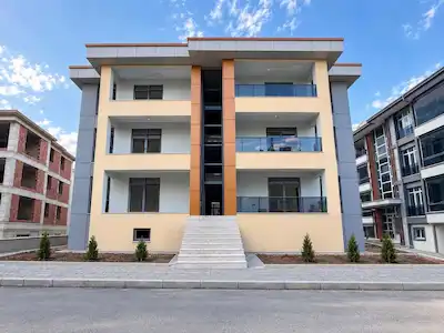 REMAX DEM'DEN CANPARK AVMYE YÜRÜME MESAFESİNDE SATILIK 2+0 DAİRE