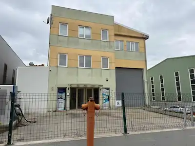 TUZLA İAYOSB ' DE 1600M2 KİRALIK FABRİKA BİNASI