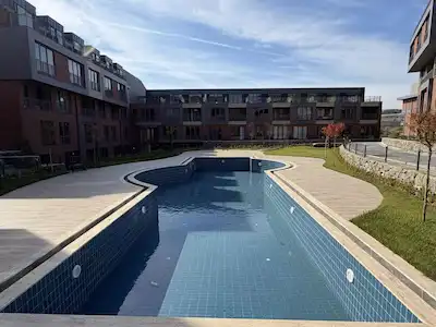 KABAOĞLU BOULEVARD EŞYALI KİRALIK ARAKAT 1+1 DAİRE
