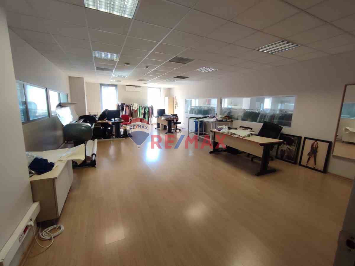 ŞİRİNEVLER MERKEZİ KONUNDA 350M2 MASRAFSIZ İŞ YERİ