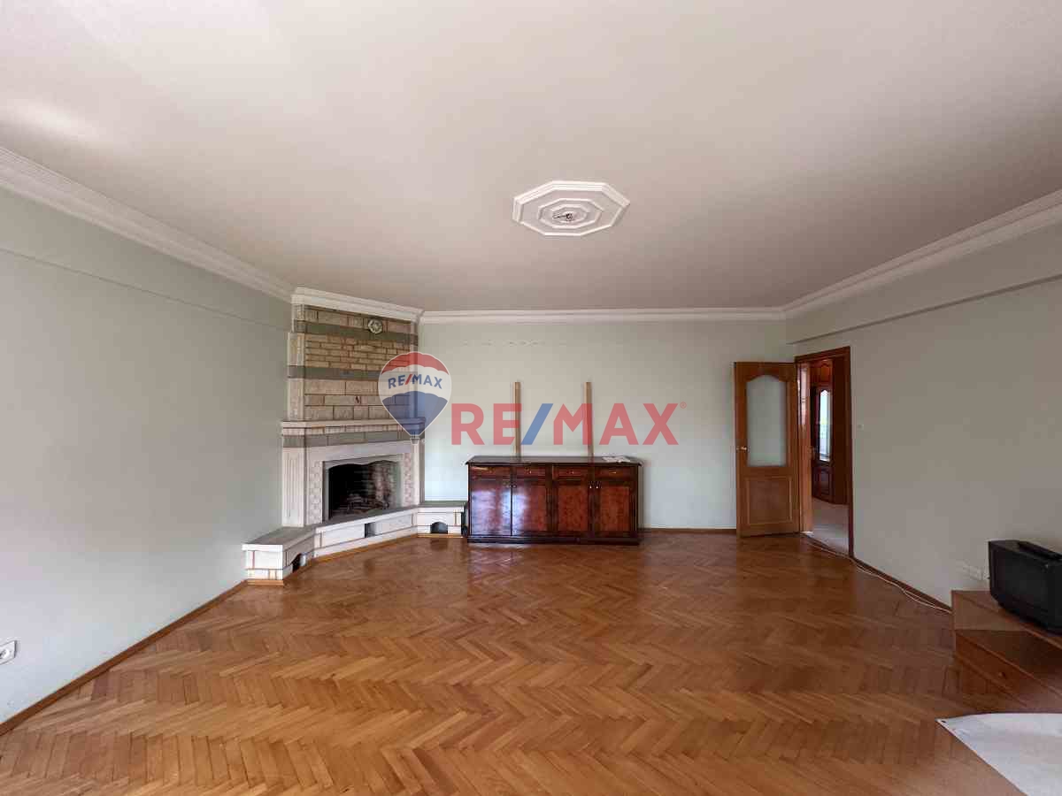 KUMBURGAZDA SAHILE 50 METRE YATIRIMLIK 5+1 SATILIK DUBLEKS