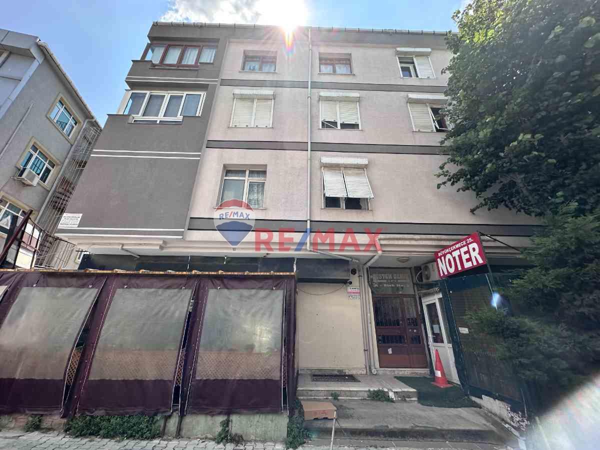 KUMBURGAZDA SAHILE 50 METRE YATIRIMLIK 5+1 SATILIK DUBLEKS