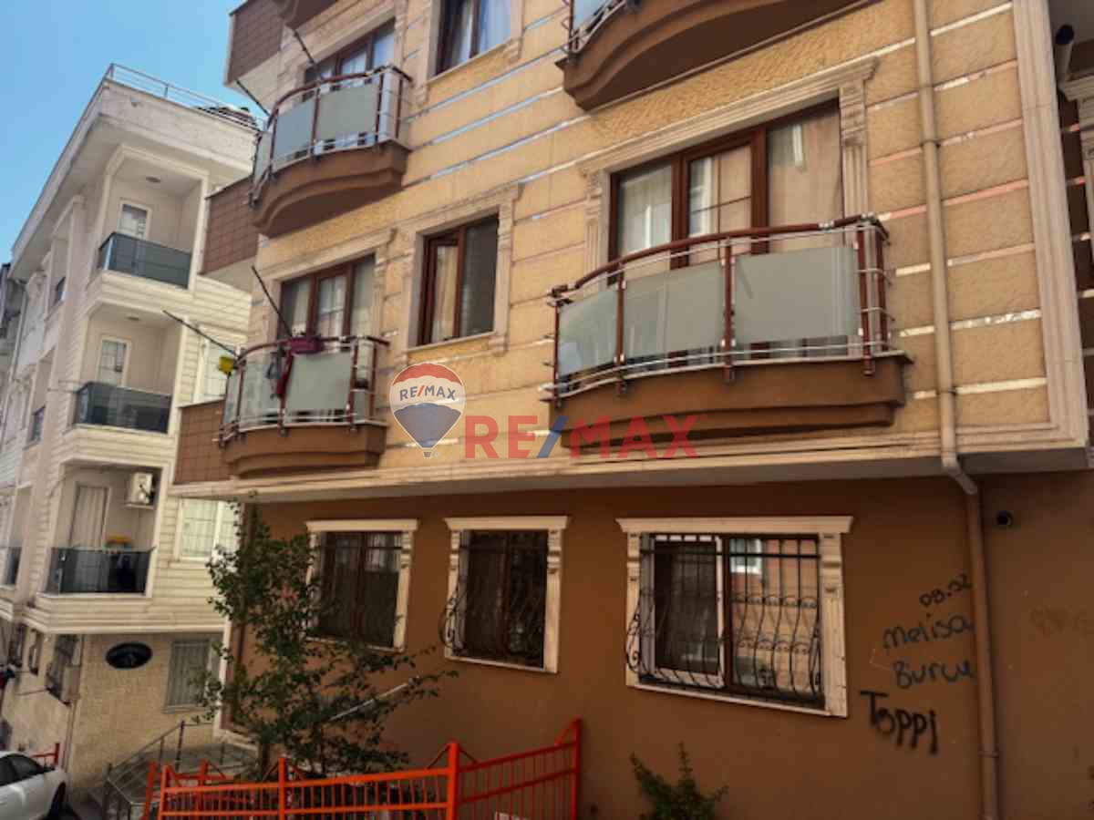 KAĞITHANE SULTANSELİM MAHALLESİNDE CADDEYE YAKIN KİRALIK 2+1 DAİRE