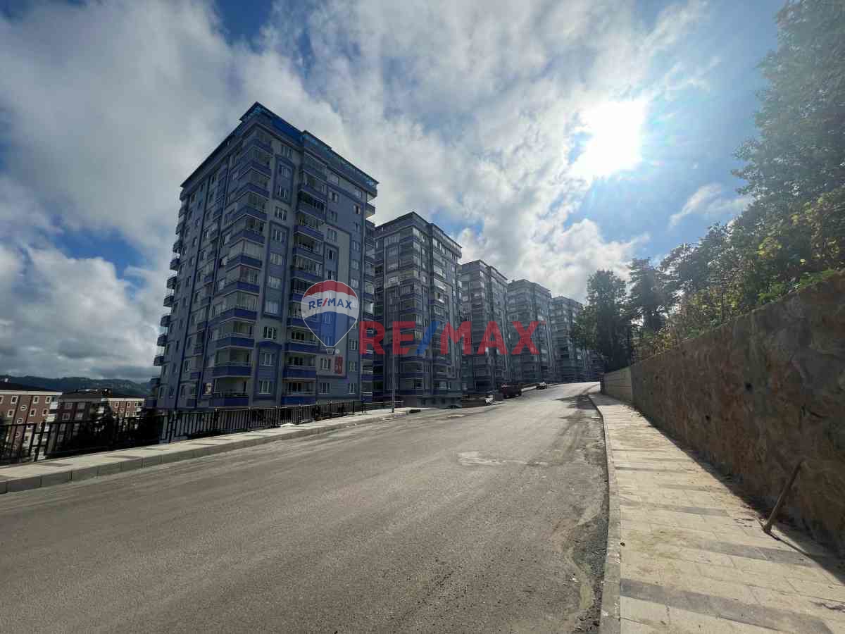 ÇUKURÇAYIR MAVİŞEHİR SİTESİN DE 3+1 KİRALIK DAİRE