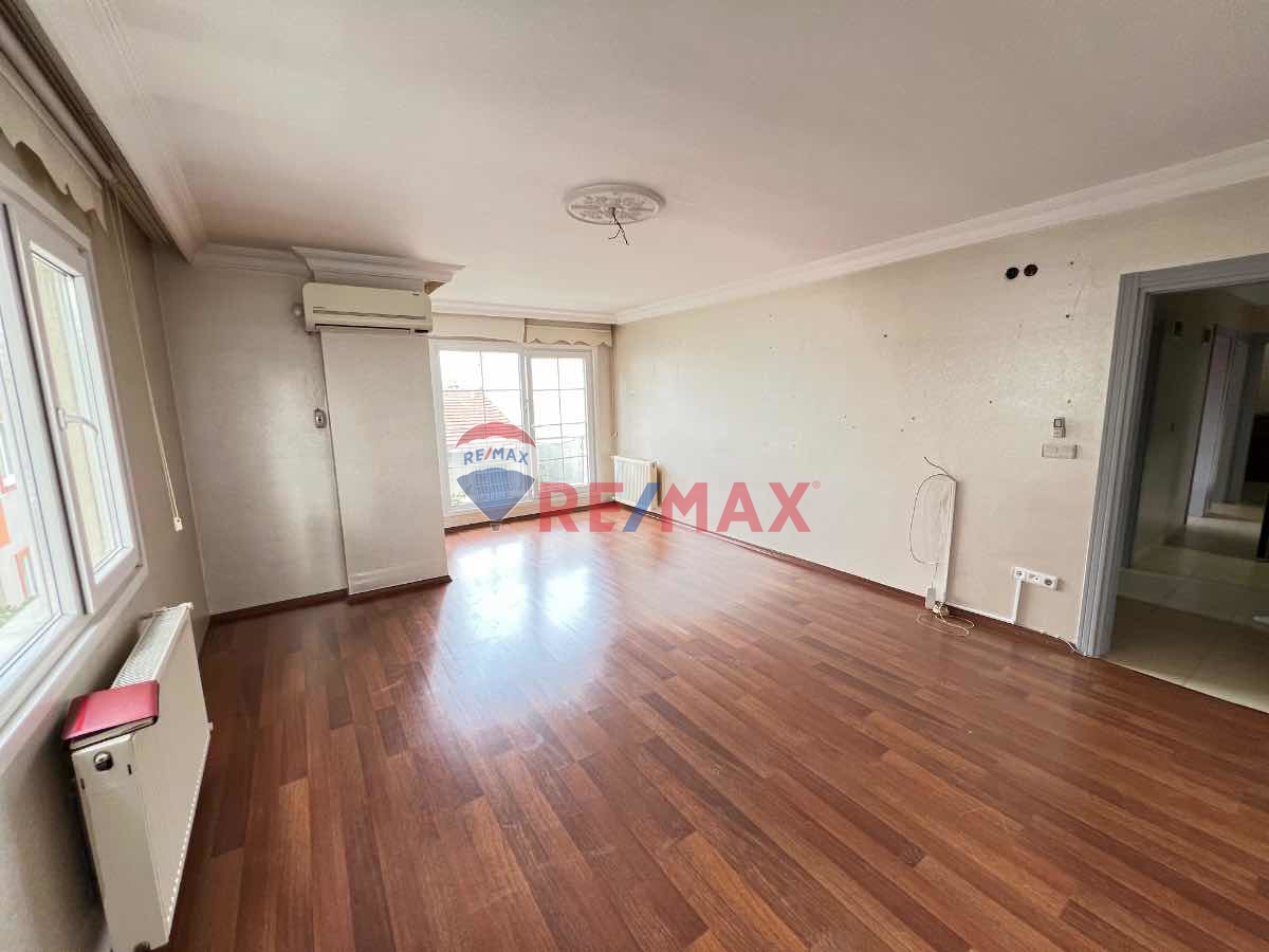 ÜMRANİYE ÇAMLIK'TA BAKIMLI GENİŞ MODERN 2+1 KİRALIK DAİRE