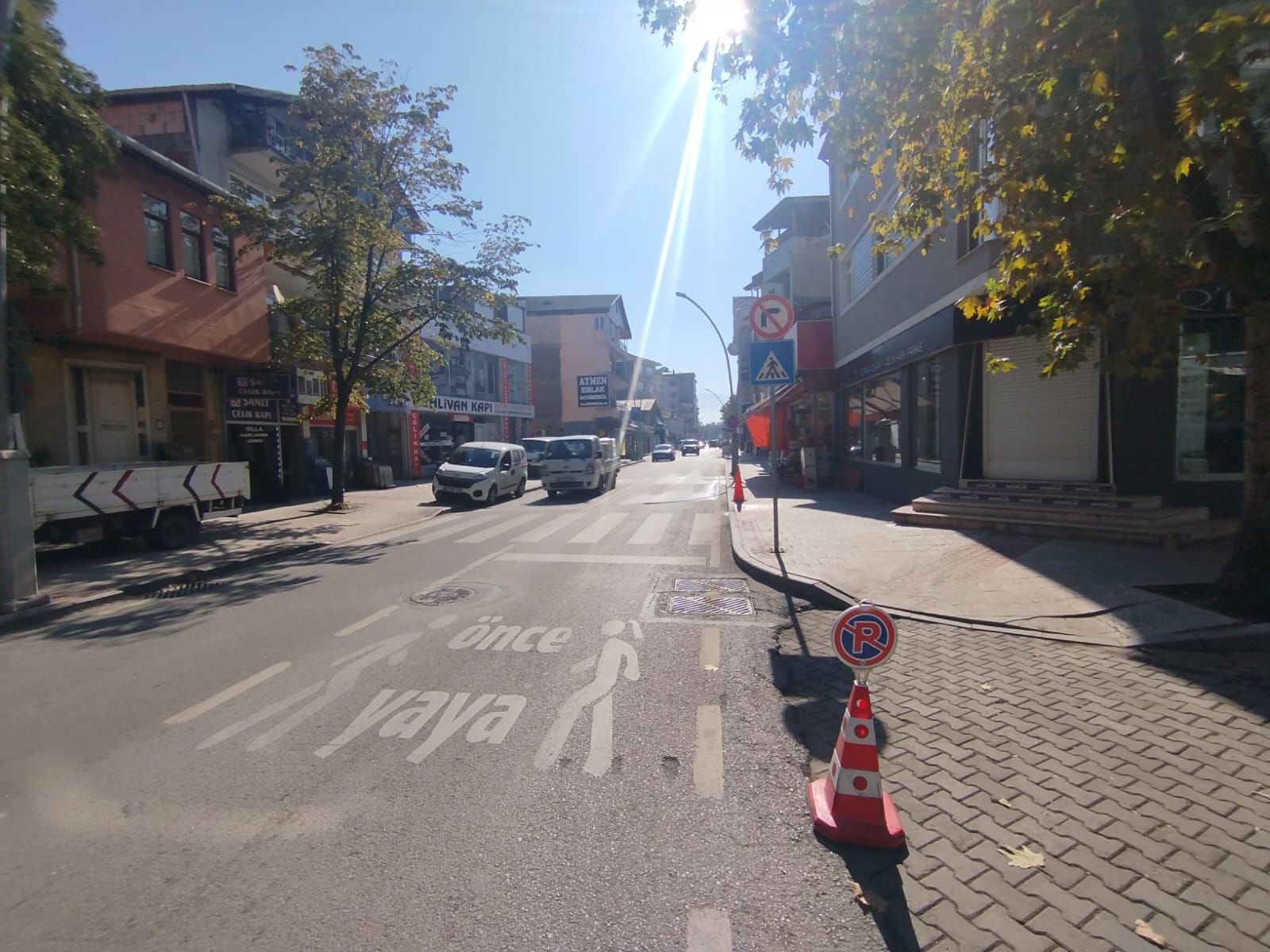 REMAX ÇARŞI'DAN IZMIT'TE TABELA DEĞERI YÜKSEK  SATILIK 1+1 OFIS