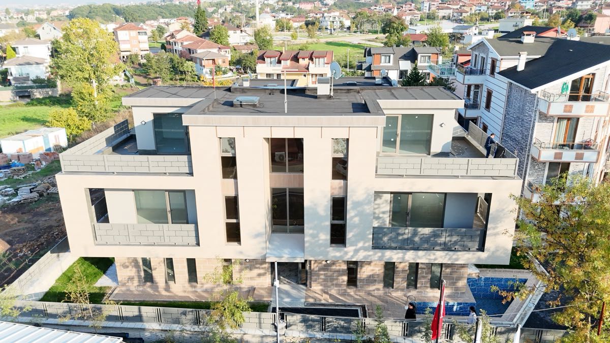 BAŞİSKELE YENİKÖYDE SIFIR SATILIK VİLLA