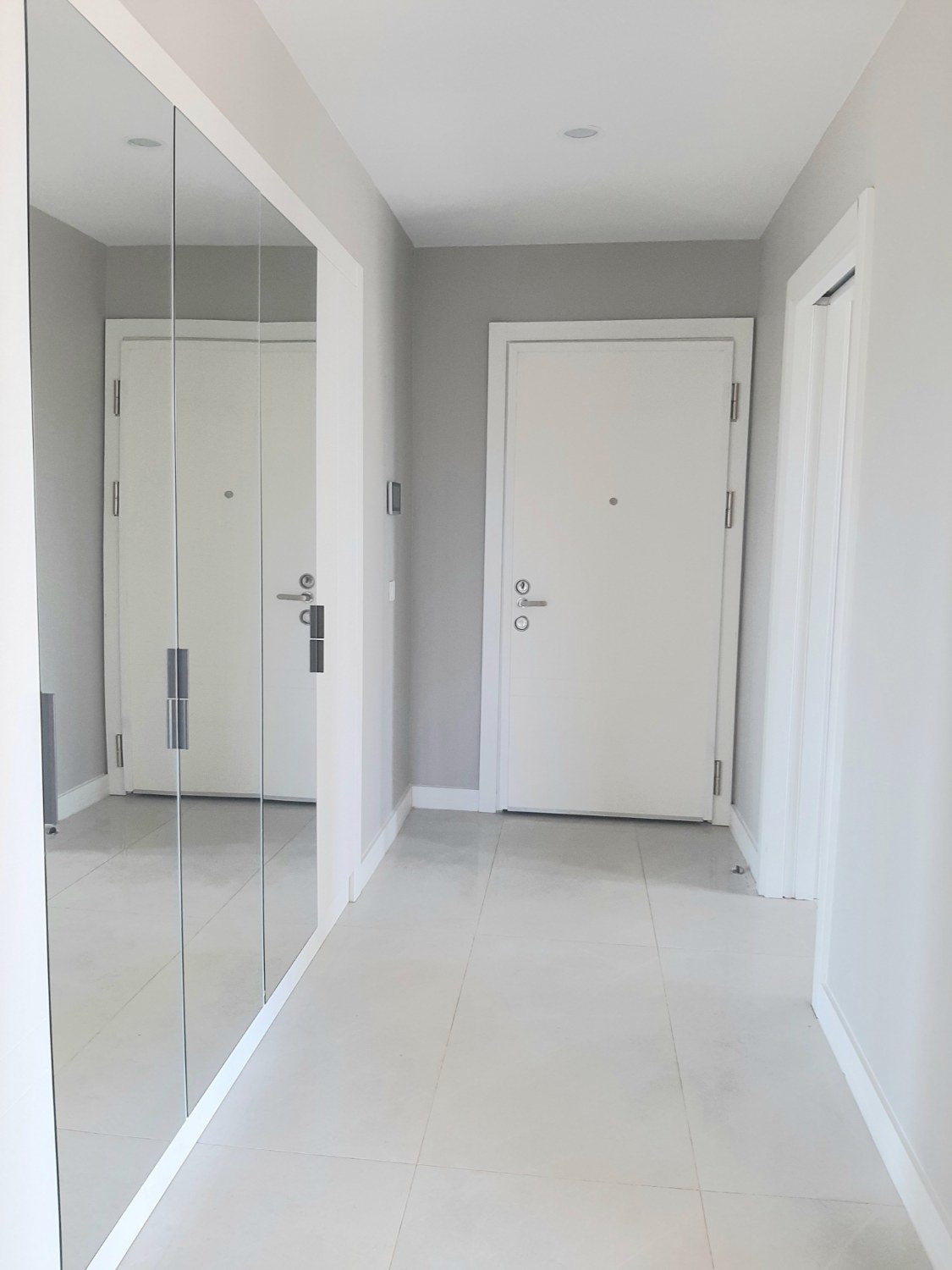 ANADOLU YAKASININ EN GÜZEL PROJESİ AVRUPA KONUTLARINDA KİRALIK 2+1 DAIRE..