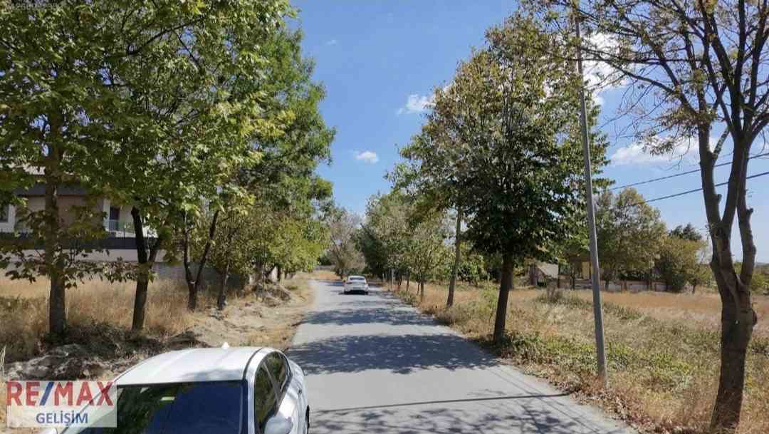 VİLLALAR BÖLGESİNDE İMARLI ARSA