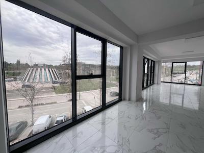 BAŞISKELE BELEDIYE KARŞISI KIRALIK OFIS