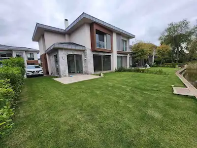 ÖMERLI DEKAR KIYIBAHÇE A TIPI 200 M² 4+1 SATILIK VILLA