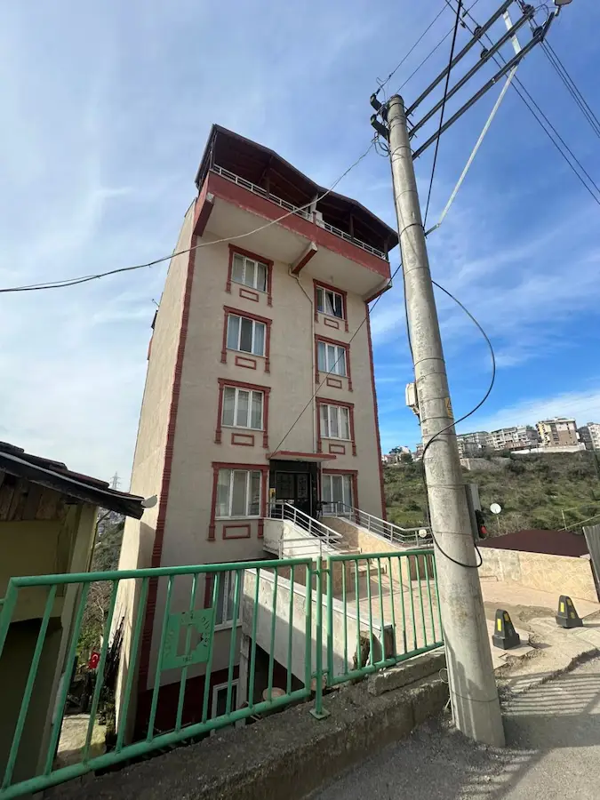 RE/MAX MİR'DEN BAĞÇEŞME'DE 1+1 KİRALIK DAİRE