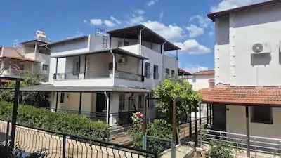 DİDİM AKBÜK'TE SATILIK ÖZEL KONUMDA 4+1 TRİPLEKS VİLLA