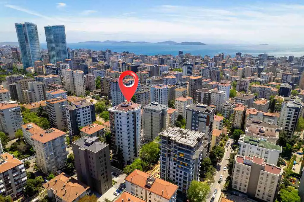KADIKÖY FENERYOLU'NDA DENİZ MANZARALI SATILIK 6+2 DUBLEKS DAİRE