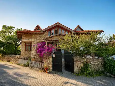 MANAVGAT SARILAR'DA SATILIK TARİHİ TAŞ VİLLA