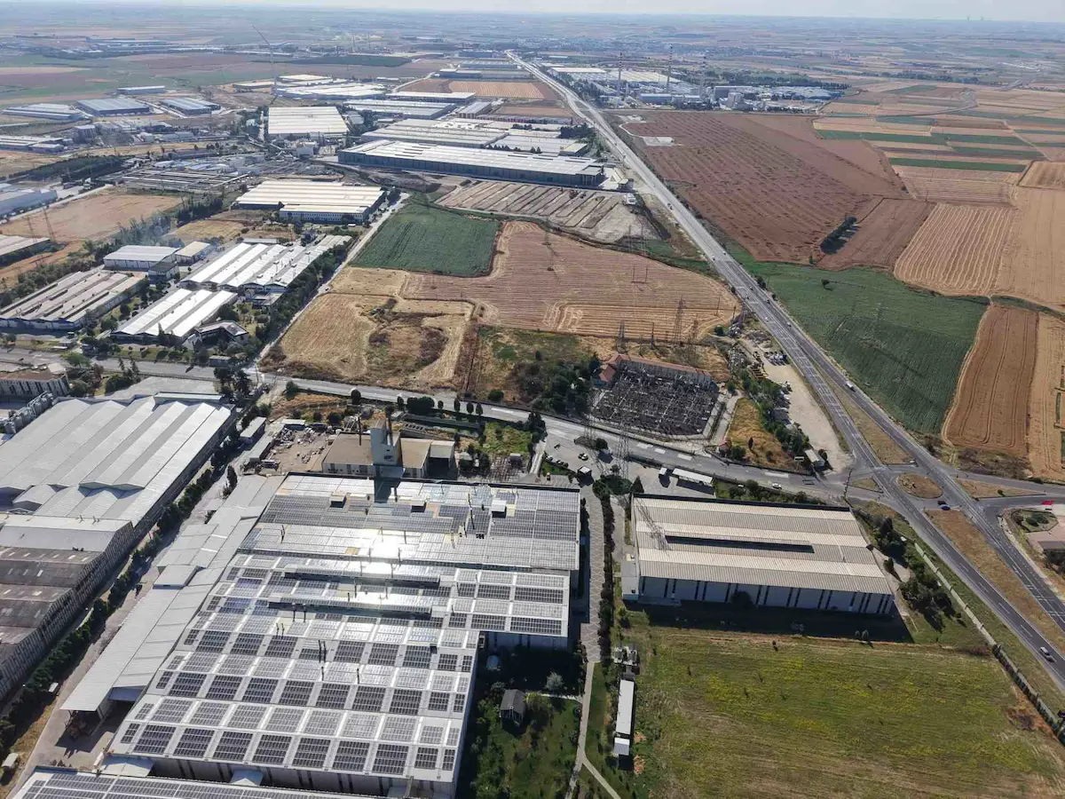 D-100 KARAYOLU CEPHE 31.000M2 FIRSAT OSB ARSASI