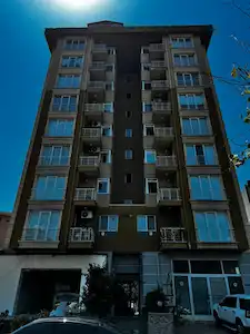 ATAŞEHIR K.BAKKALKÖY DE CADDE ÜZERI YÜKSEK KAT 3+1 NET 100 M2 ISKANLI