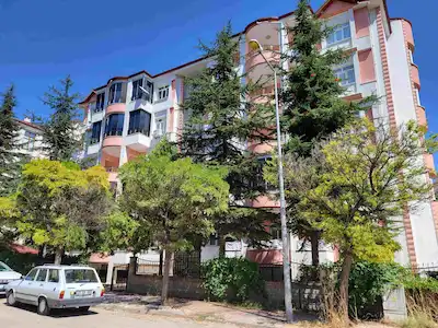 REMAX DEĞİŞİM-CUMHURİYET MAH.DE SATILIK 4+1 LÜX DONANIMLI DAİRE